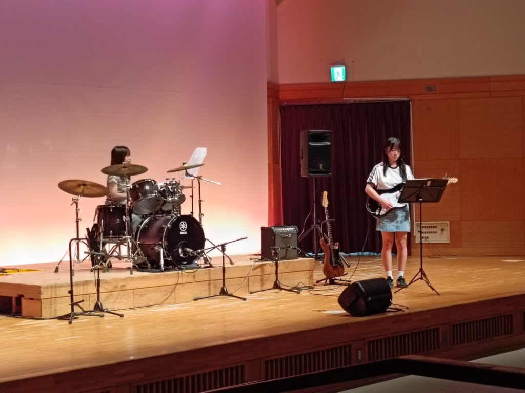 ジュニアギター&ドラムコンサートの様子
