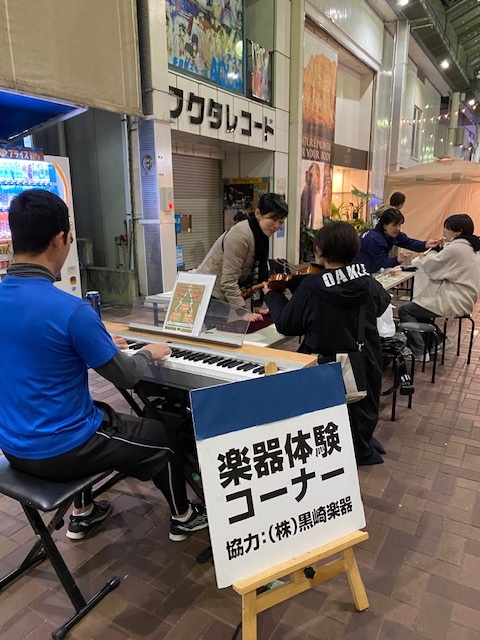 とくしま新町ミュージックナイトマーケットの様子