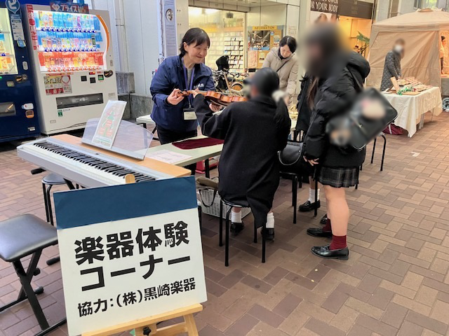 とくしま新町ミュージックナイトマーケットの様子